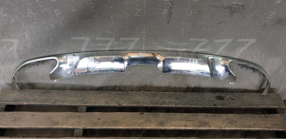 Накладка заднего бампера Mercedes GLE (C292)  Б/У Оригинал A2928840090