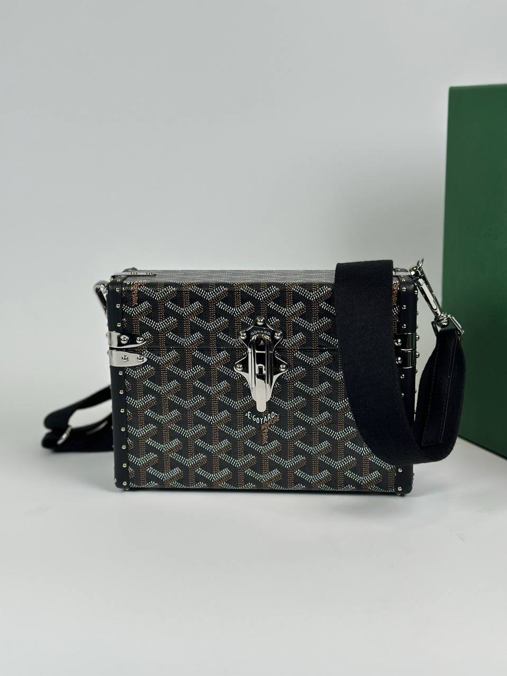 Мессенджер сундук Goyard
