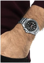 Мужские японские наручные часы Citizen CB0220-85E