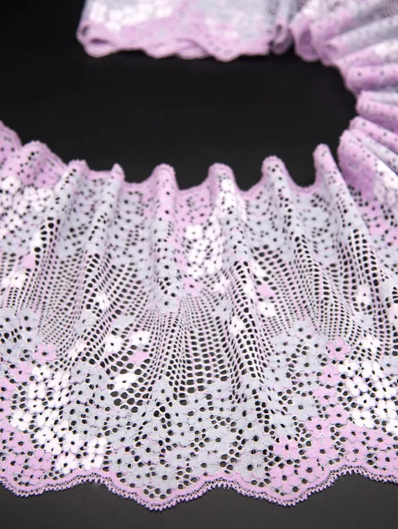 01-50 Кружево шантильи 22 см, лиловый/серый