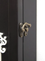 Ключница настенная в прихожую закрытая