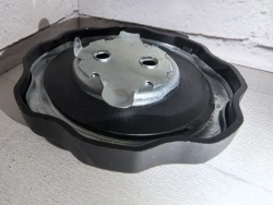 Крышка топливного бака пластик 160F-188F GX120-GX390