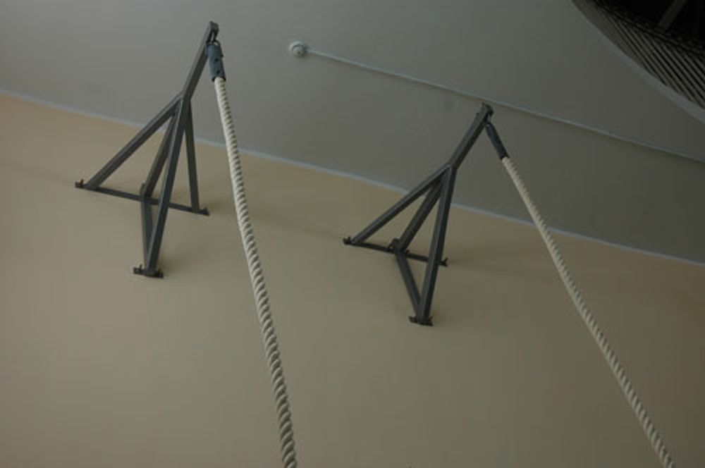 Консоль настенная для каната, шеста, груши, вынос 1 м.