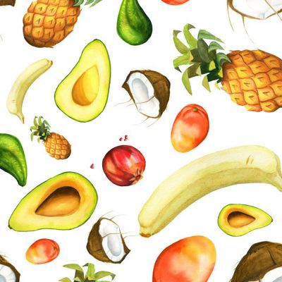 Тропические фрукты на белом фоне