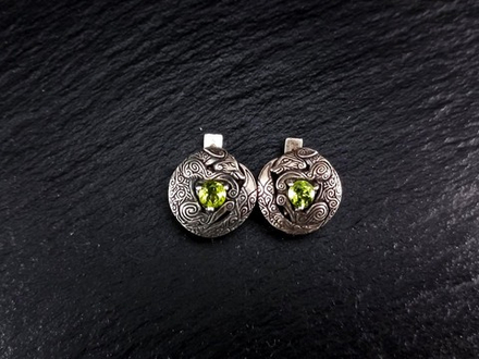 Серьги короткие "Лисица с камнем"