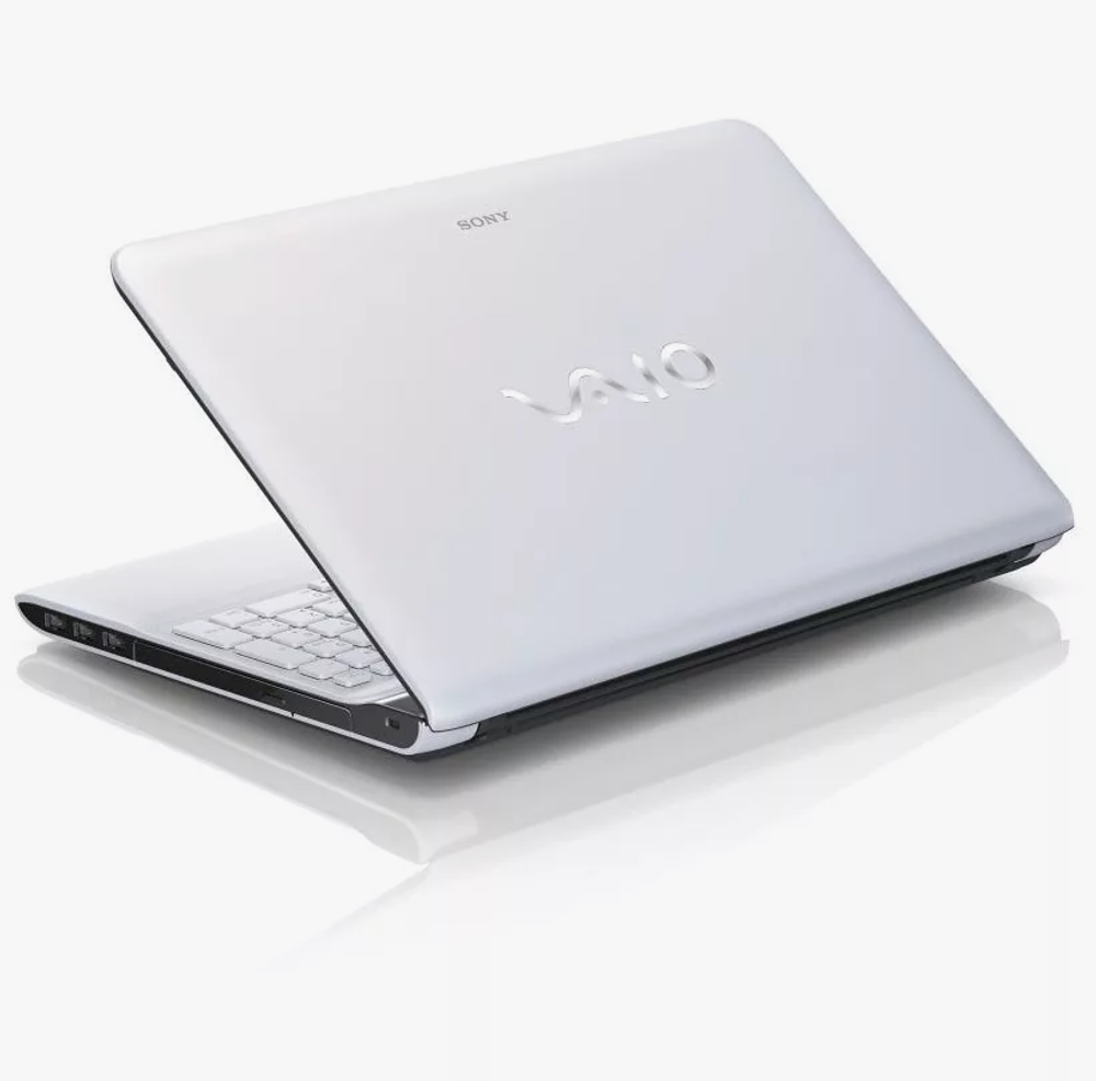 15.6 Sony Vaio SVE151D11V 1366x768 Intel Pentium B970 RAM 4 SSD 128 Intel HD Graphics Win 10Pro
