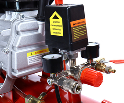 Компрессор пневматический 220В 2.2кВт 8атм. 200л/мин. ресивер-50л поршневой с прямым приводом GTE