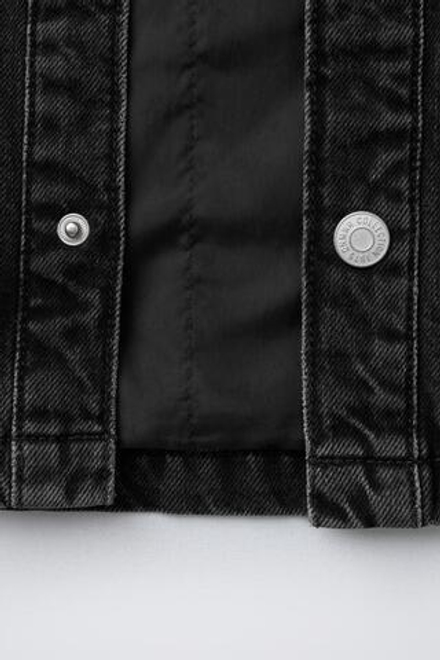 ZARA СТЕГАНАЯ ДЖИНСОВАЯ КУРТКА-РУБАШКА С ОТСТЕГИВАЮЩИМСЯ КАПЮШОНОМ, ЧЕРНЫЙ