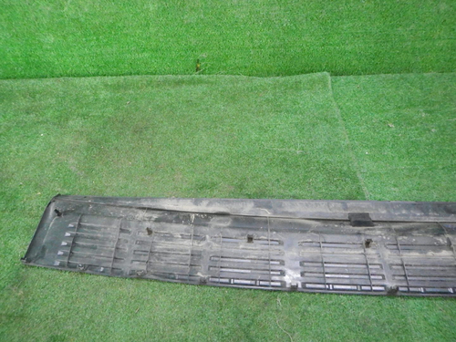 Накладка заднего бампера Toyota Land Cruiser 200 (2007-2021)