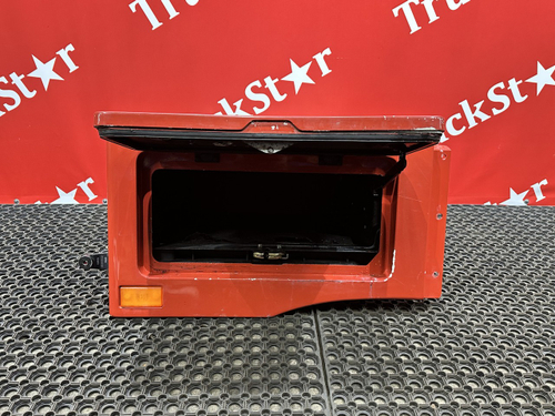 Ящик инструментальный правый в сборе