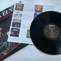 Виниловая пластинка LP Queen Greatest Hits (Англия 2019) We Will Rock You