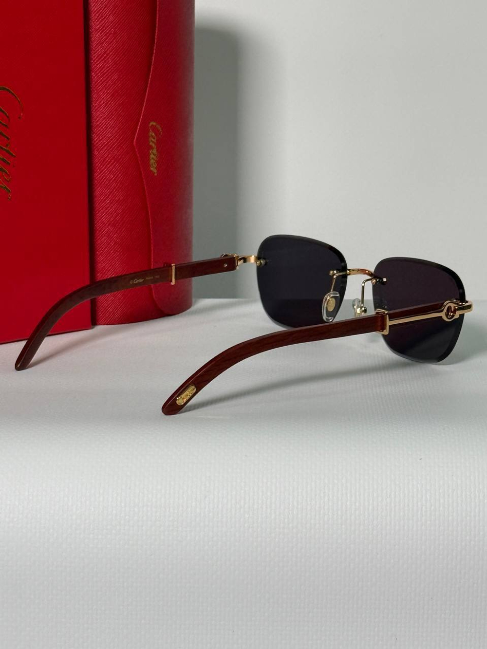 Солнцезащитные очки Cartier