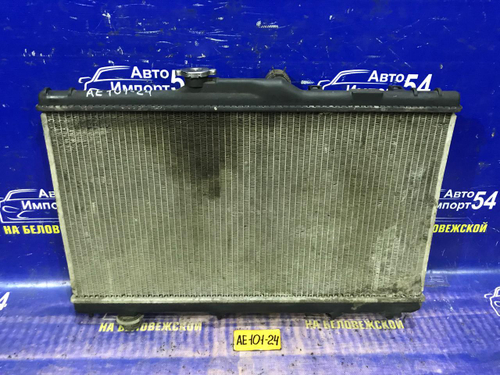 Радиатор двигателя TOYOTA MARINO 1992