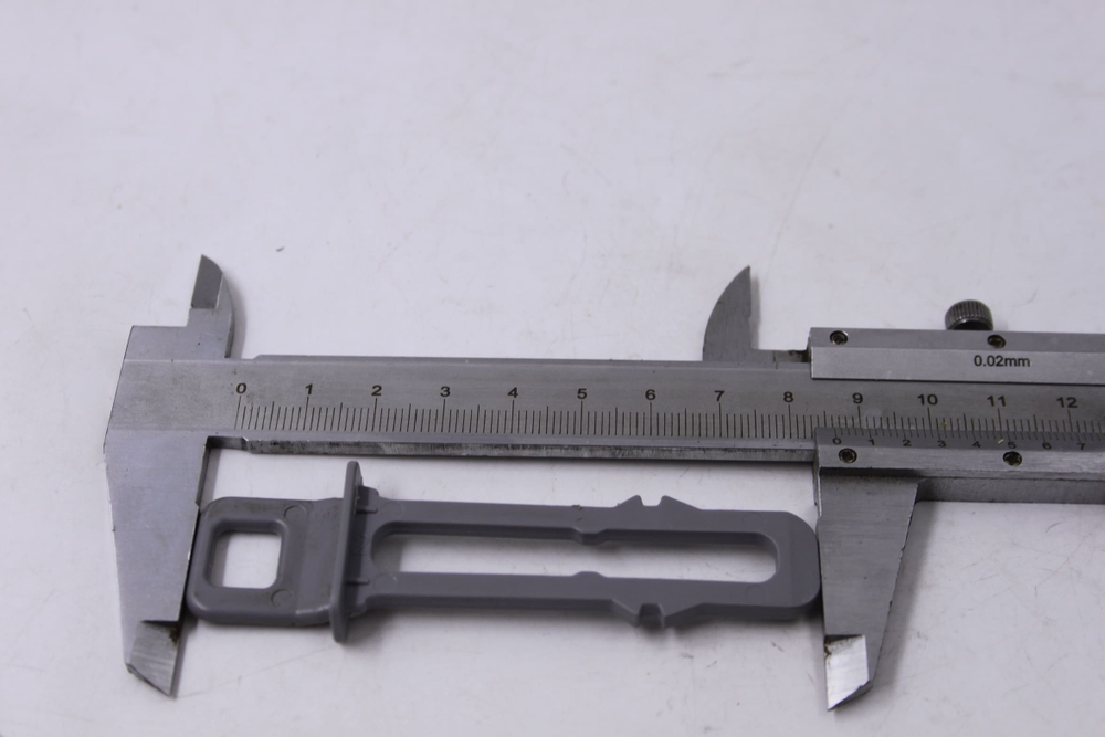 Фиксатор защелки, крючок двери C00282807 для посудомоечной машины Indesit, Ariston