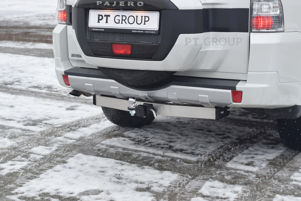 Фаркоп PT GROUP /съемный квадрат/ С нержавеющей Накладкой для MITSUBISHI Pajero 1999-(паспорт и сертификат в комплекте)(без электрики) арт.MPJ-99-991124.00