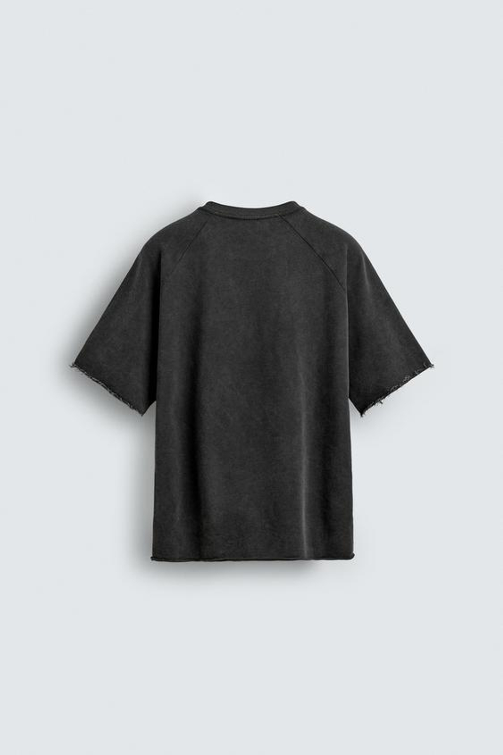 ZARA ТОЛСТОВКА С ЭФФЕКТОМ ПОТЕРТОСТИ И КОНТРАСТНЫМ ПРИНТОМ, ЧЕРНЫЙ
