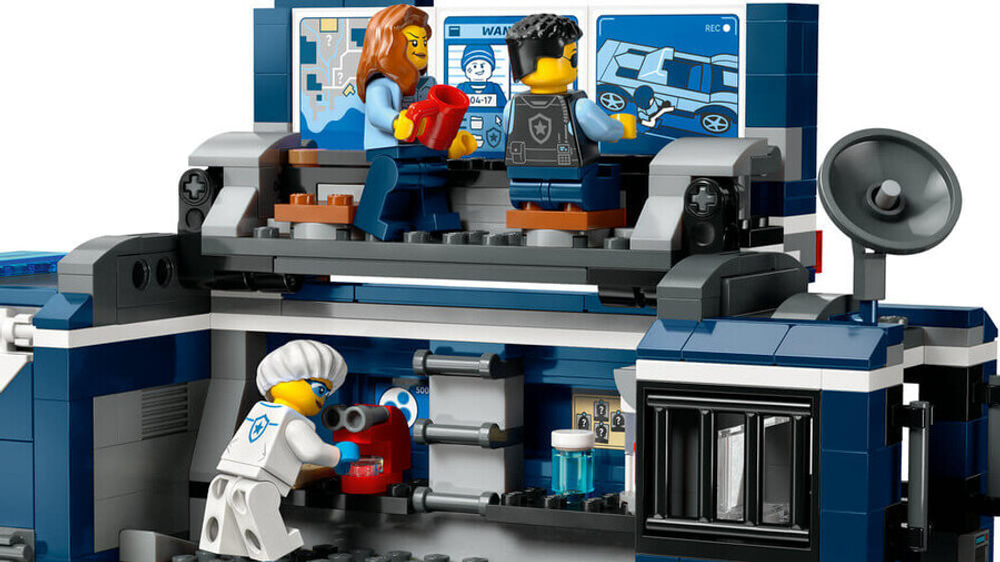 Конструктор LEGO City 60418 Полицейский грузовик криминальной лаборатории