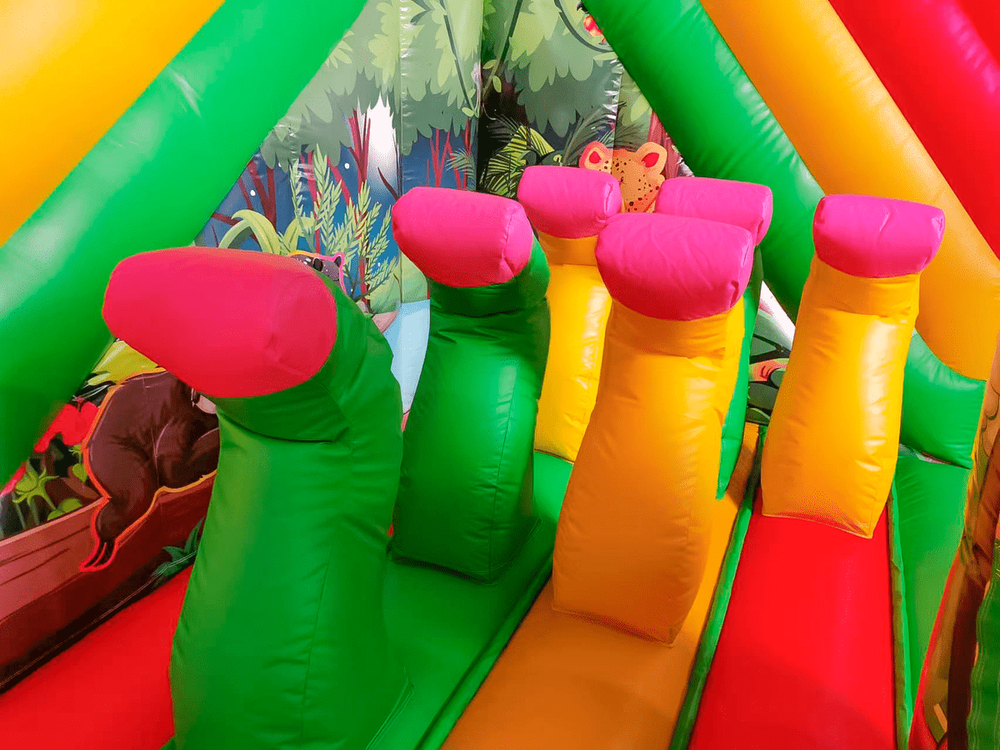 Коммерческий надувной батут «Сафари Ультра», 7*6*4 м.