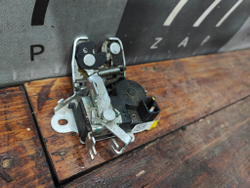 Замок крышки багажника Kia Rio 4 (FB) 17-нв Б/У Оригинал 81230H0030