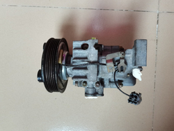 Компрессор кондиционера Mazda 3 5 6 Premacy Familia 323