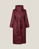 Пуховик для победы над морозом в бордовом оттенке