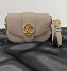 Сумка Louis Vuitton Pont 9 Soft PM светло-серый