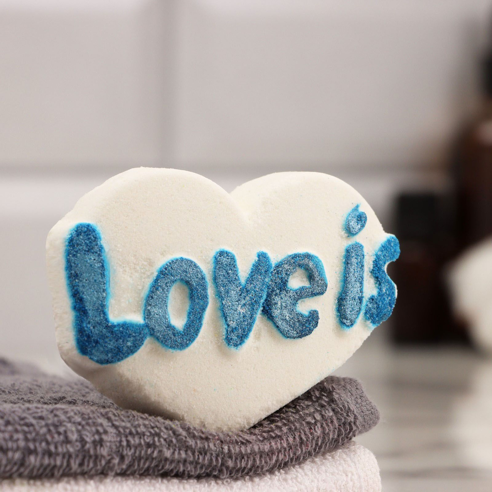 Бомбочка для ванны Любовь это.. с ароматом перечной мяты - 80 гр. (Цвет: не задано)