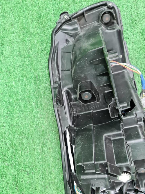 Битая Фара левая Toyota Camry xv80 (2023-н.в.) LED