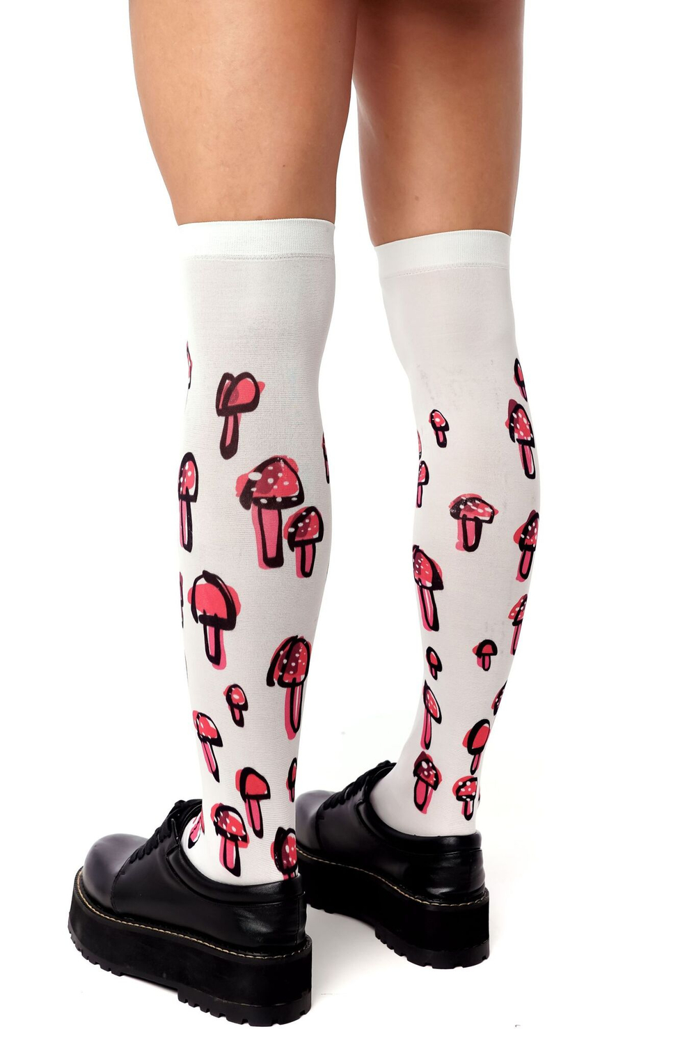 Белые гольфы с принтом в виде грибов (Цвет: белый)