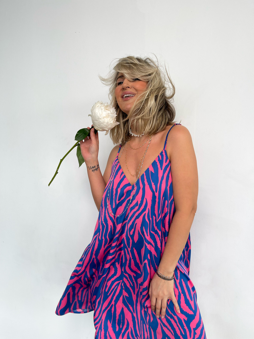 Летний сарафан на бретелях мини 2