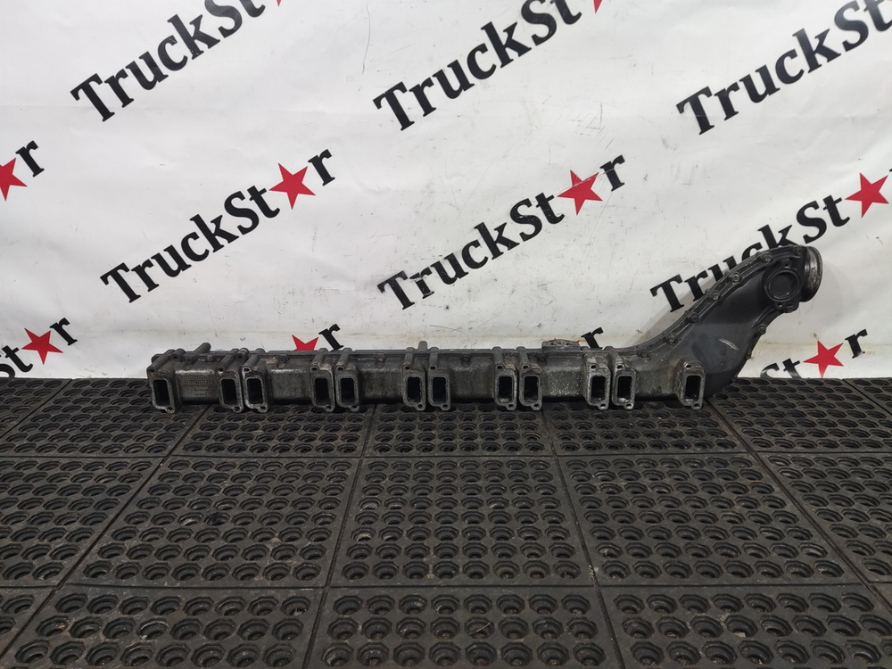 Коллектор впускной