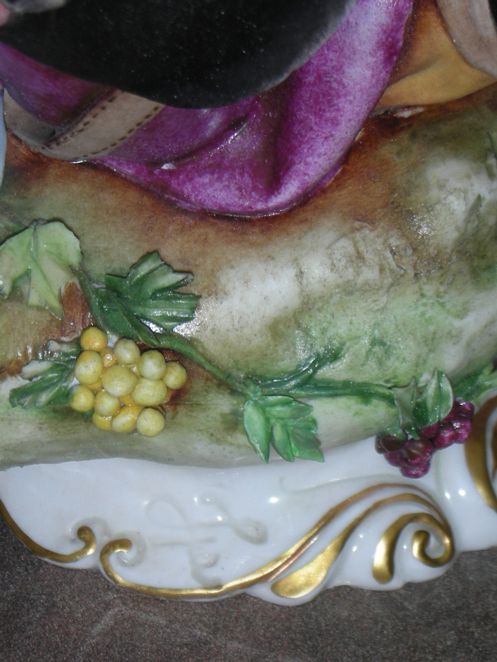 Статуэтка. Фарфор. Спящий мушкетёр. Capodimonte. Италия