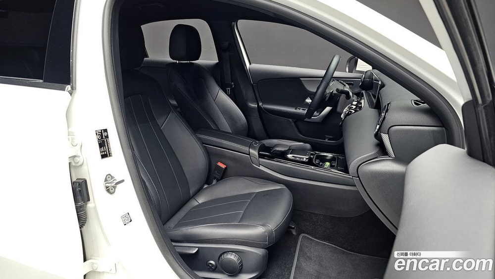 Mercedes-Benz A-Class W177 A220 Sedan (03.2022)