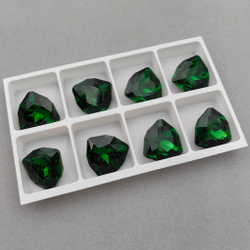 Swarovski 4706 Trilliant FS, Fern Green F
