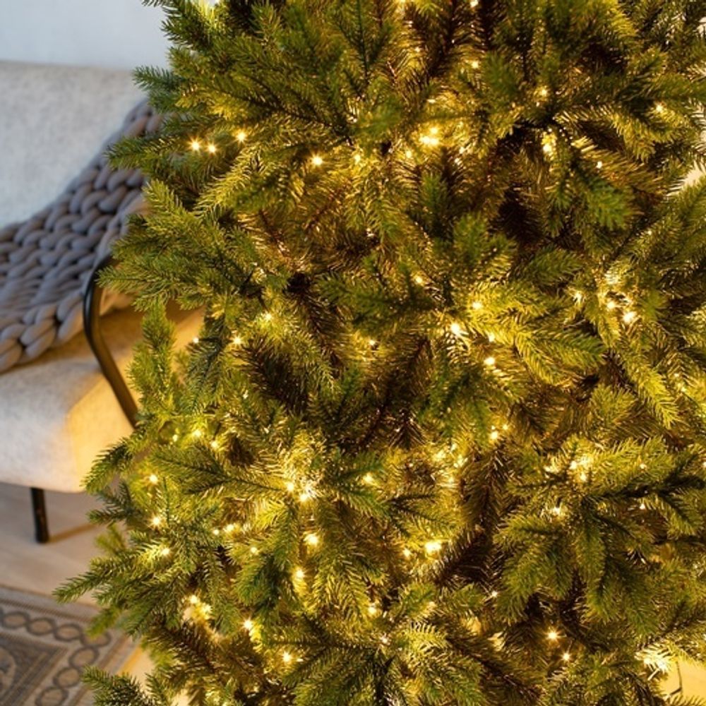 Елка с гирляндой «Грацио» (Литая+пвх) 240 см / 2,4 м