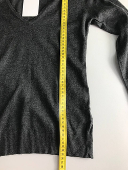 Джемпер Ostin базового кроя, маркировка XS, визуально на 42 размер