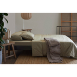 Простыня из стираного перкаля бежево-серого цвета из коллекции essential, 240х270 см