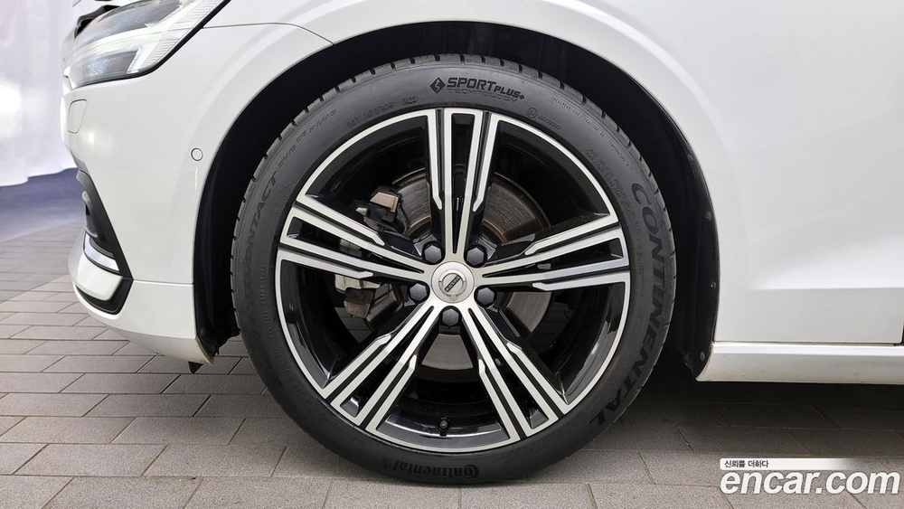 Volvo S60 3 Generation T5 Inscription (10.2019)