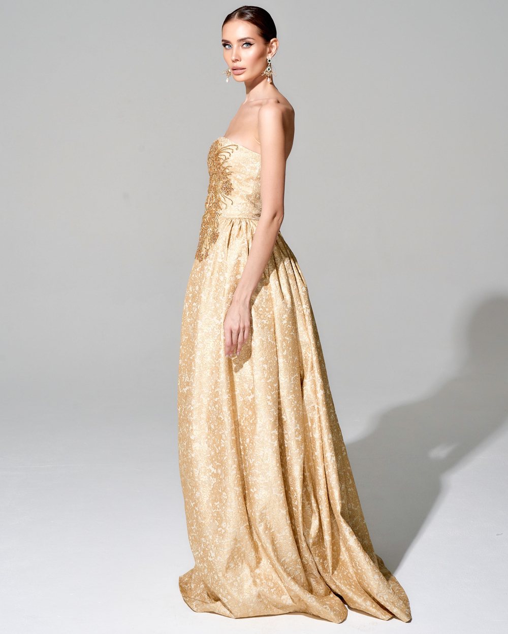 Платье "Ливадия" из премиального жаккарда с вышивкой ручной работы