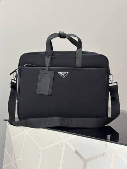 Портфель Prada
