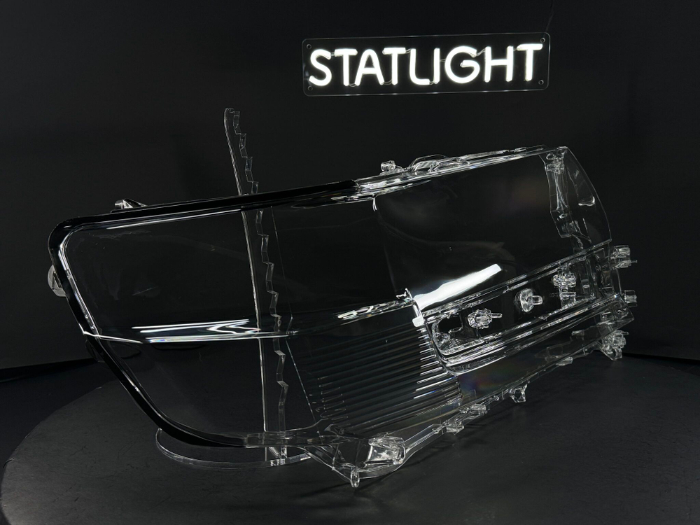 Правое стекло фары Toyota LC200 LC 2015-2021