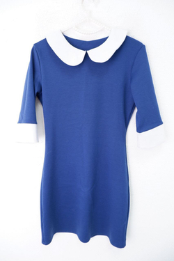 Платье трикотажное с белым воротничком 42 размер