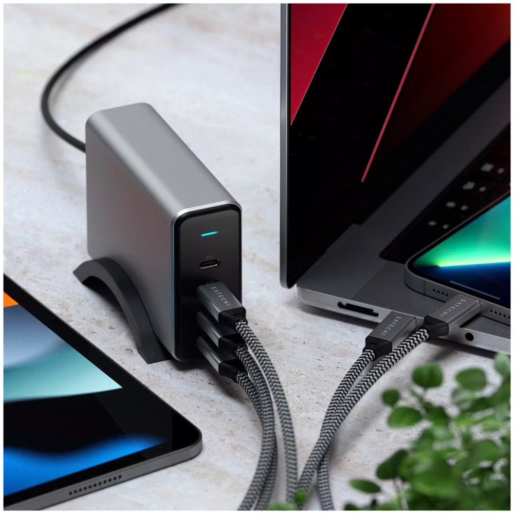 Сетевое зарядное устройство Satechi 4хUSB-C, PD, GaN, 165Вт, серый космос