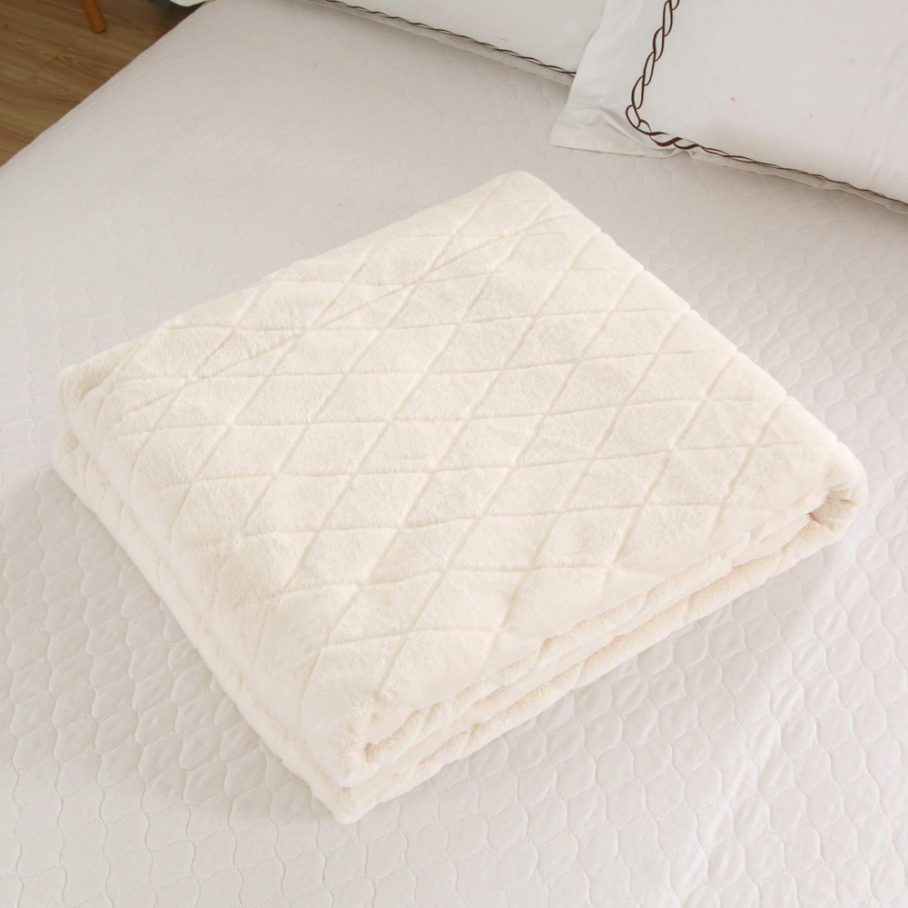 Плед 160х220 Sofi De MarkO Элайза молочный