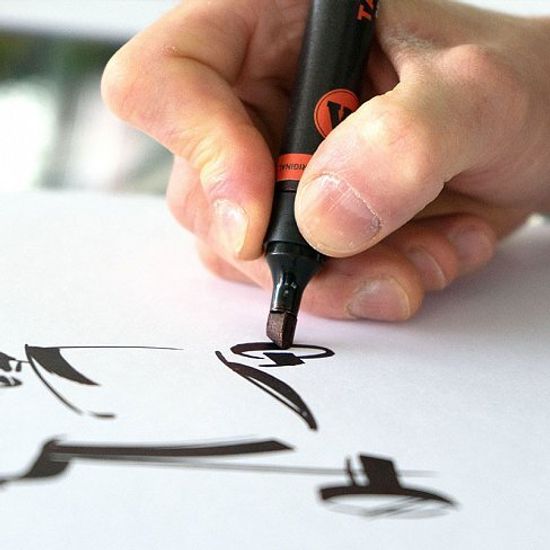 Маркер Molotow Tagger Speedflow 2-6mm черный 211022