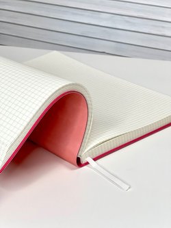 Блокнот А4 200л. (400страниц) в клетку без рамки Розовый (К44-700КБР)