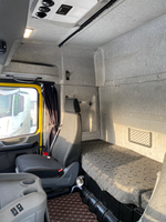 МАЗ 64A028 6x4 Седельный тягач 64А028-570-020 (Дизельный, 11,6 л, 423 л.с., МТ)