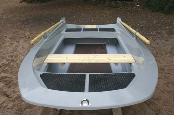 Пластиковая моторно-гребная лодка Шарк-330