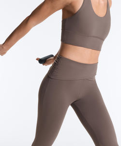 OYSHO Брюки-клеш Comfortlux с драпированной талией и высокой посадкой, серо-коричневый