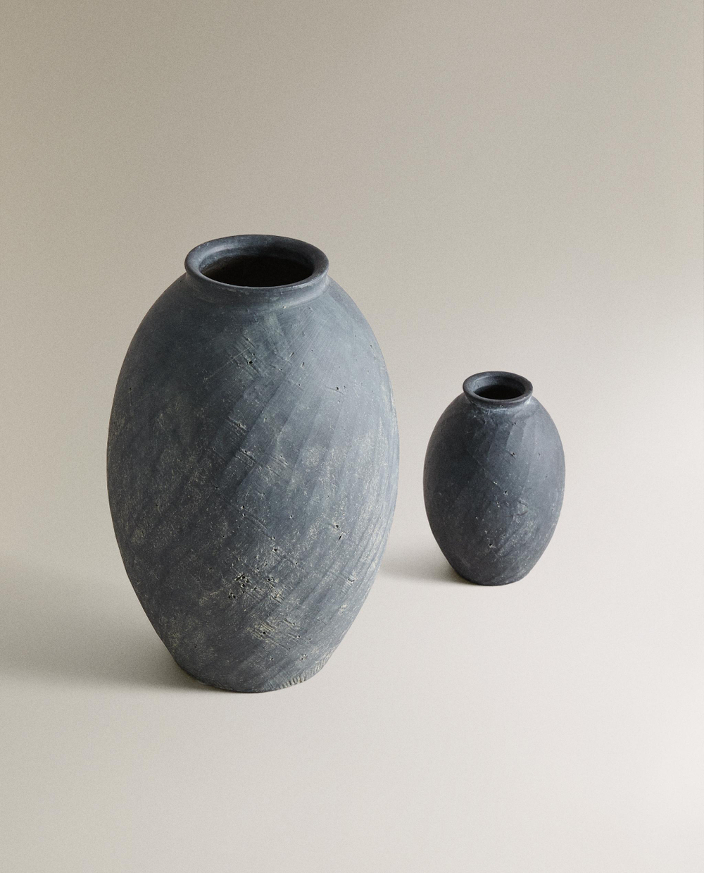 Zara Home Ваза из керамики, цвет чёрный, 13 см
